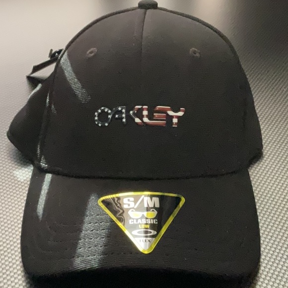 New with tags - Picture 1 of 3